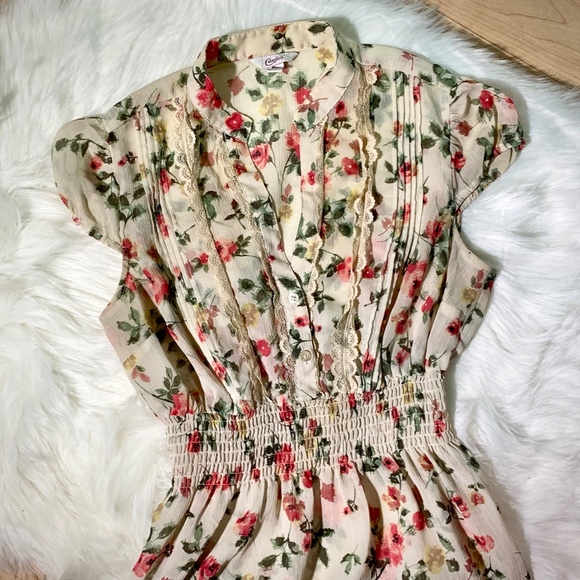 Cream Floral Top - Picture 2 of 3